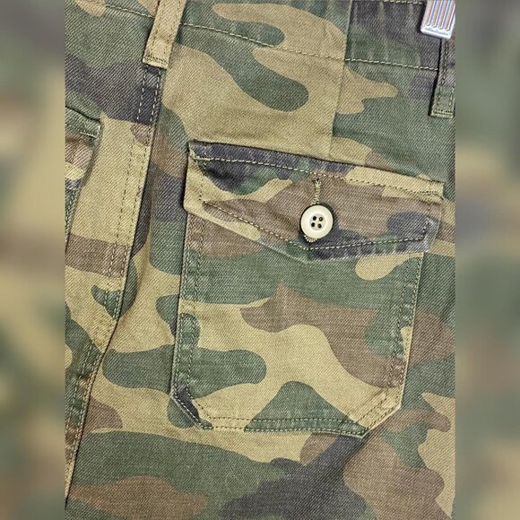 BLANKNYC Camo Mini Skirt Raw Hem NWT - Picture 9 of 12